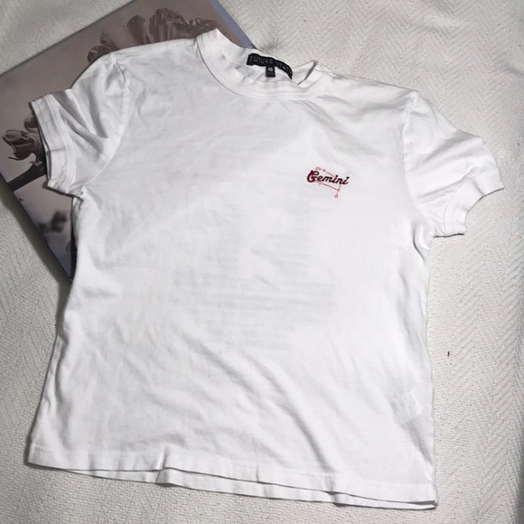 *SOLD* UO FUTURE STATE Gemini tee - Picture 3 of 6